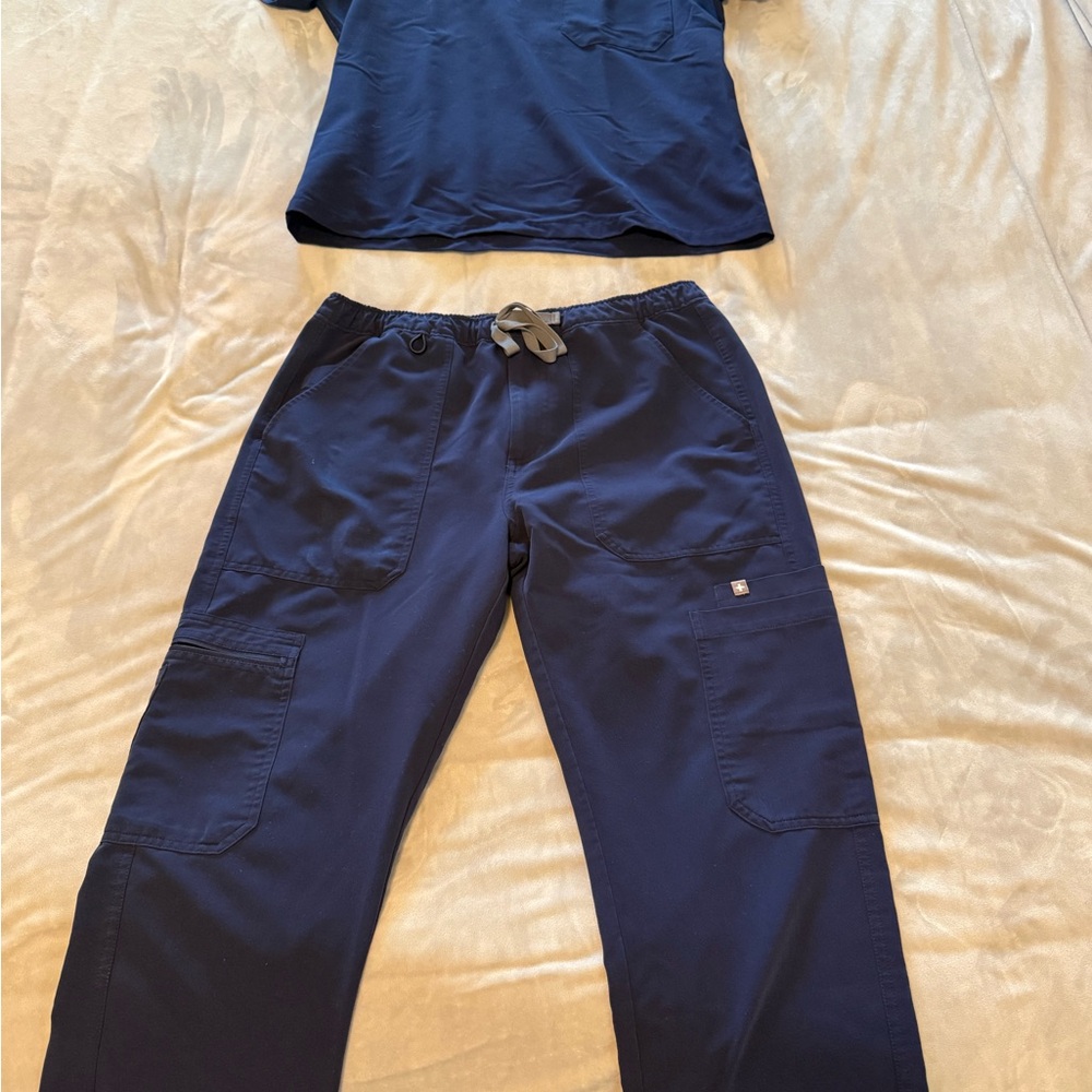 Men’s FIGS Navy Blue Scrub Top and Pants set